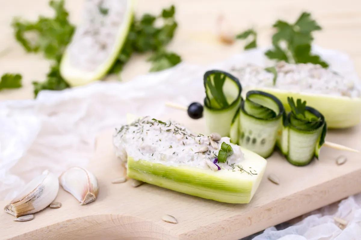 Ett fräscht sommarrecept med gurka och tonfisk